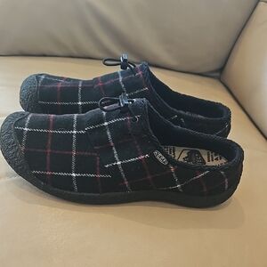 Keen Black and Red Plaid Slip-On Clogs